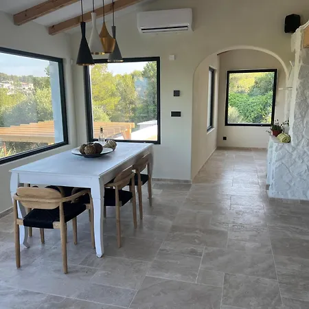 Casa Elenir *